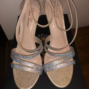 Size 10 iridescent bedazzled heels